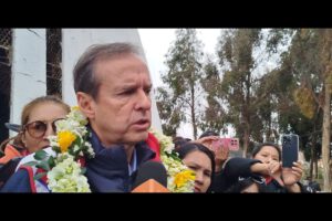 Jorge Tuto Quiroga advierte sobre el oro y la economía