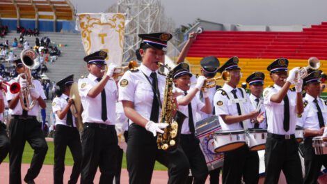 Concurso Departamental de Bandas Estudiantiles en Oruro