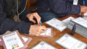 sorteo de jurados electorales en Bolivia