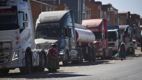 Escasez de diésel en Bolivia