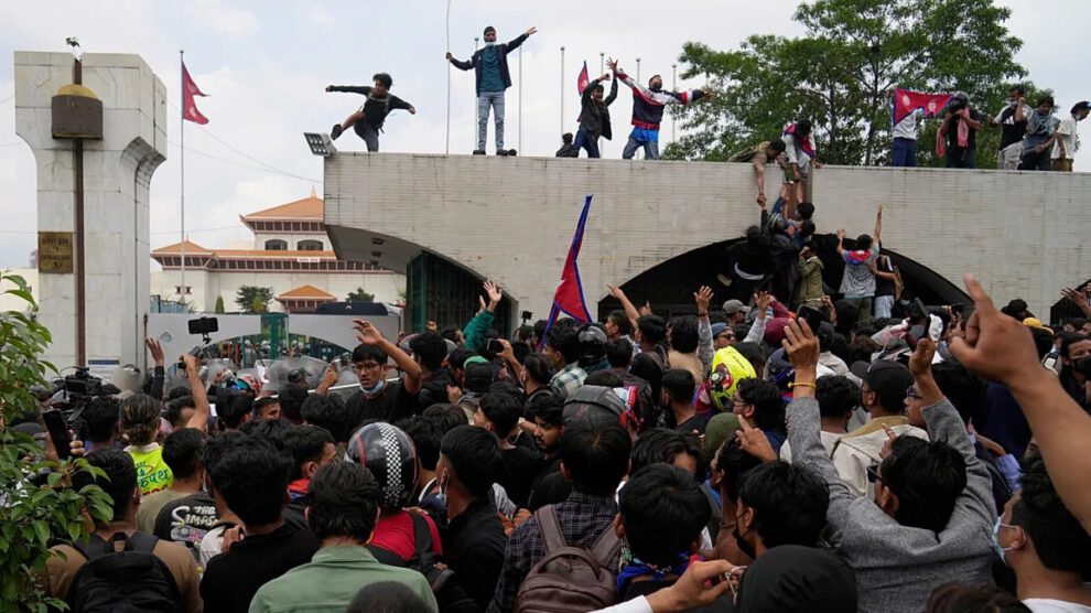 Protestas en Nepal contra la prohibición de redes sociales