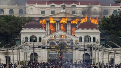Crisis en Nepal: muere quemada la esposa de un ex primer ministro