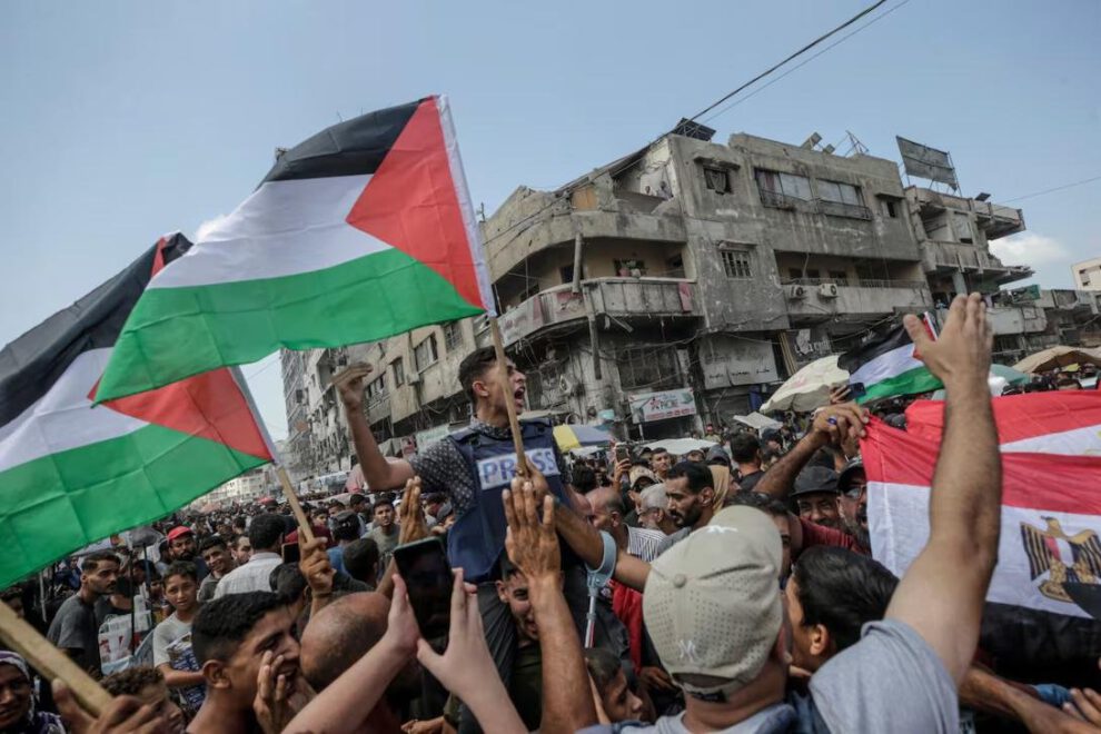 Ciudadanos protestan en rechazo a la guerra y al bloqueo de la Franja de Gaza