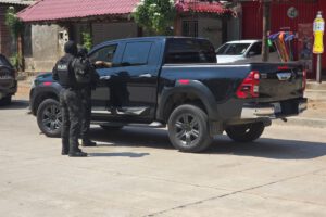 Control policial contra el narcotráfico en Bolivia