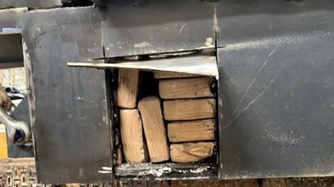 Cocaína oculta en maquinaria en Argentina