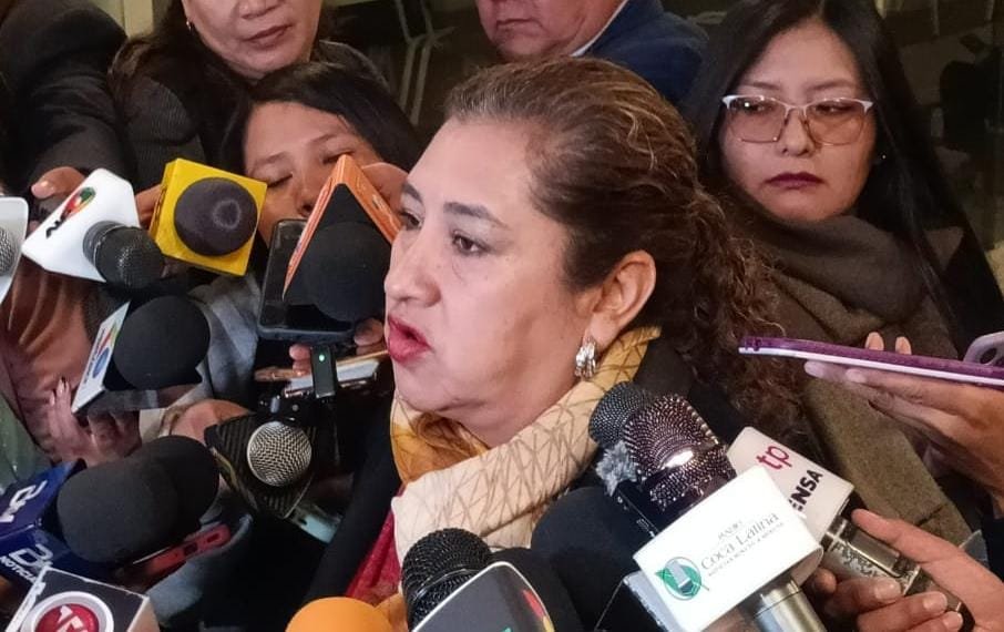 Rodrigo Paz criticado por su falta de asistencia en el Senado