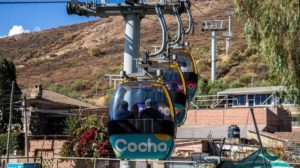 El teleférico de Cochabamba reanuda operaciones tras casi dos años