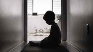 Imagen referencial de rapto de niño con discapacidad