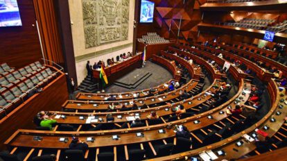 suspensión temporal de embargos en préstamos bancarios