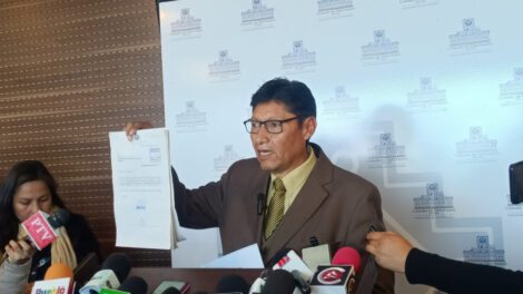 Proyecto de ley para proteger a periodistas en Bolivia