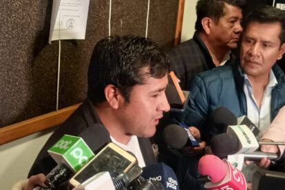Israel Huaytari se defiende de denuncias por ausencias