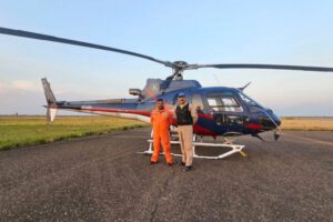 Helicóptero chileno combate incendios en Bolivia