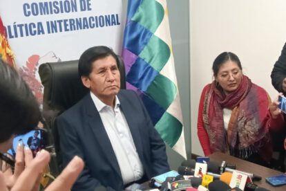 Ley de diferimiento de créditos por el senador Félix Ajpi