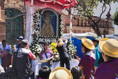Entrada Folklórica de la Virgen de Guadalupe en Sucre