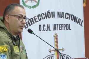 Interpol sello rojo Pablo Delgadillo por triple asesinato