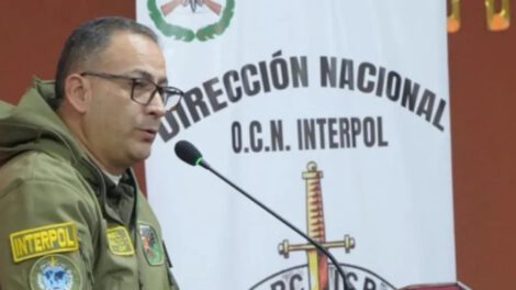 Interpol sello rojo Pablo Delgadillo por triple asesinato