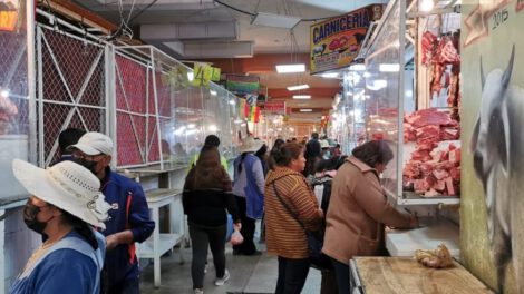 Aumento de precios de carne en Oruro debido a la falta de diésel