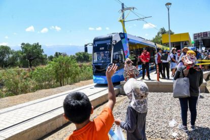 Línea Amarilla del Tren Metropolitano en Cochabamba