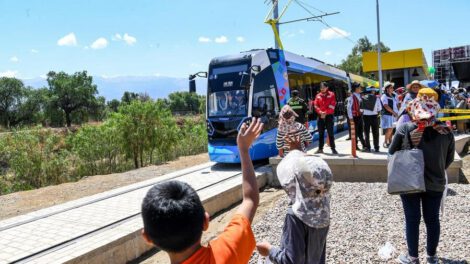 Línea Amarilla del Tren Metropolitano en Cochabamba