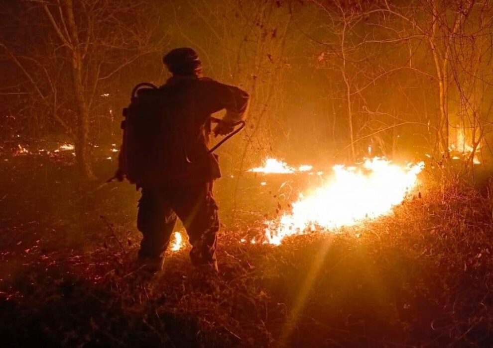Condiciones laborales de los bomberos en Santa Cruz