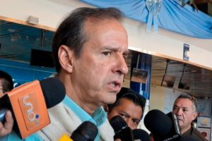 Tuto Quiroga reta a Evo Morales a declarar su apoyo al PDC