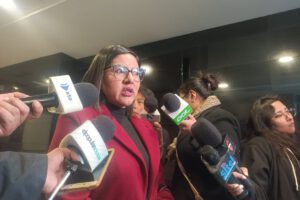 Lissa Claros pide al TSE sancionar a Edmand Lara por discurso agresivo