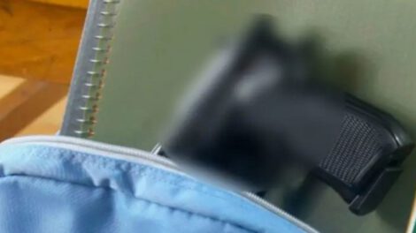 Estudiante armado en colegio en Santa Cruz