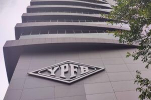 YPFB desmiente vínculos de los hijos de Luis Arce con Botrading