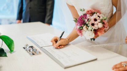 Ley que prohíbe matrimonios de menores en Bolivia