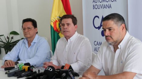 Cámara Automotriz Boliviana rechaza legalización de autos chutos