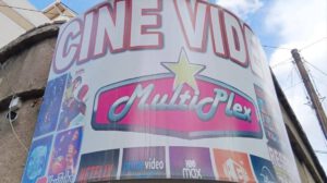 violación de derechos en cine videos en Oruro
