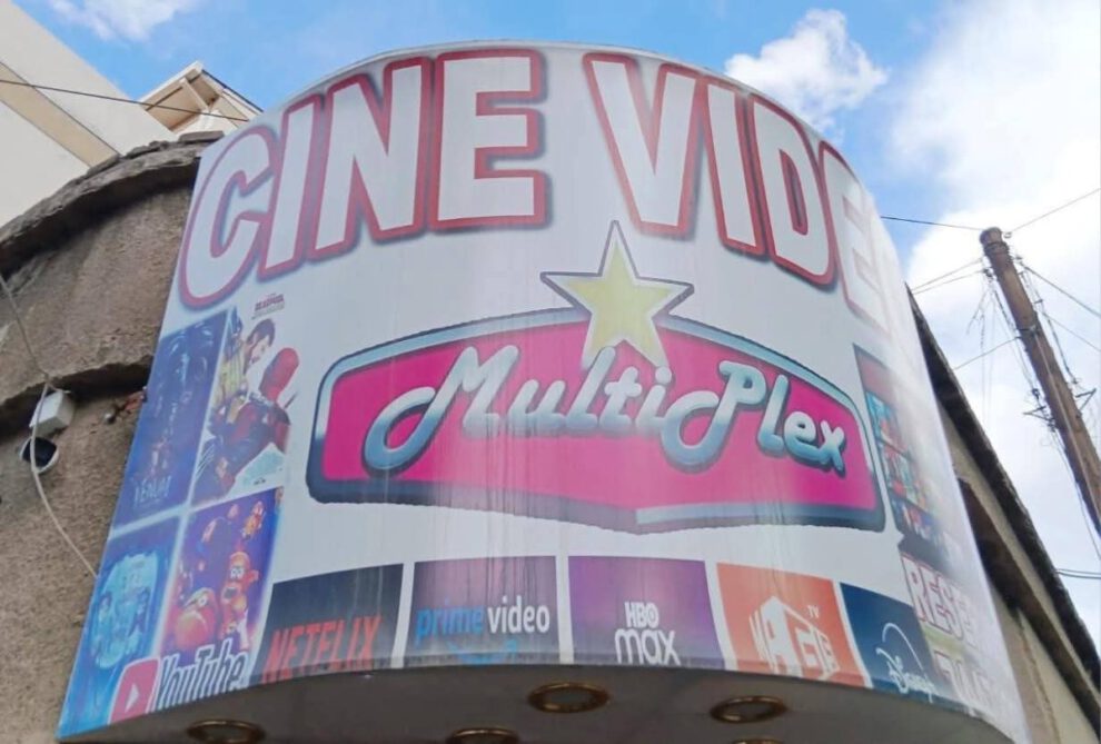 violación de derechos en cine videos en Oruro