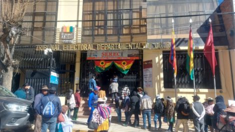 Certificados de sufragio requeridos para trámites bancarios