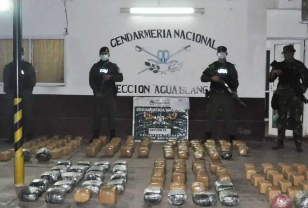 Incautación de marihuana en Aguas Blancas