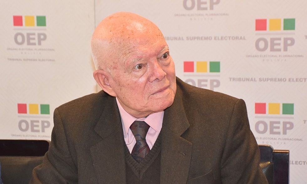 Amparo constitucional TSE sobre distribución de diputaciones