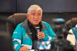 Iván Arias pide a Paz frenar ataques de Edmand Lara