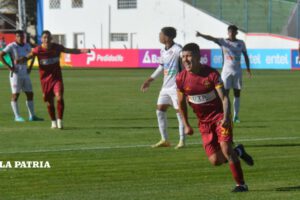 CDT Real Oruro busca escalar posiciones en el fútbol boliviano
