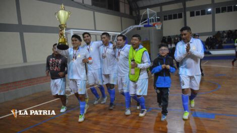 Laboratorio Químico VHSR campeón futsal