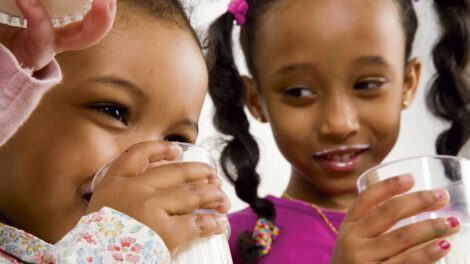 Día Mundial de la Leche Escolar promoviendo hábitos saludables