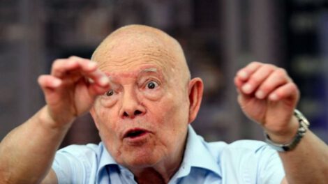 cuenta falsa en Facebook que suplanta a Hassenteufel