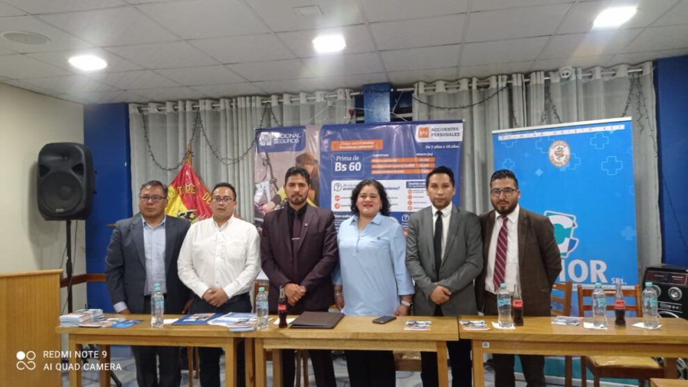 seguros de salud ofrecidos por el Colegio de Auditores de Oruro