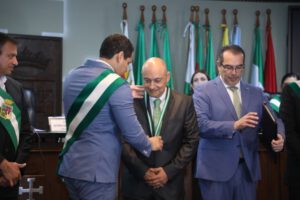 Cámara de Construcción de Santa Cruz recibe condecoración especial