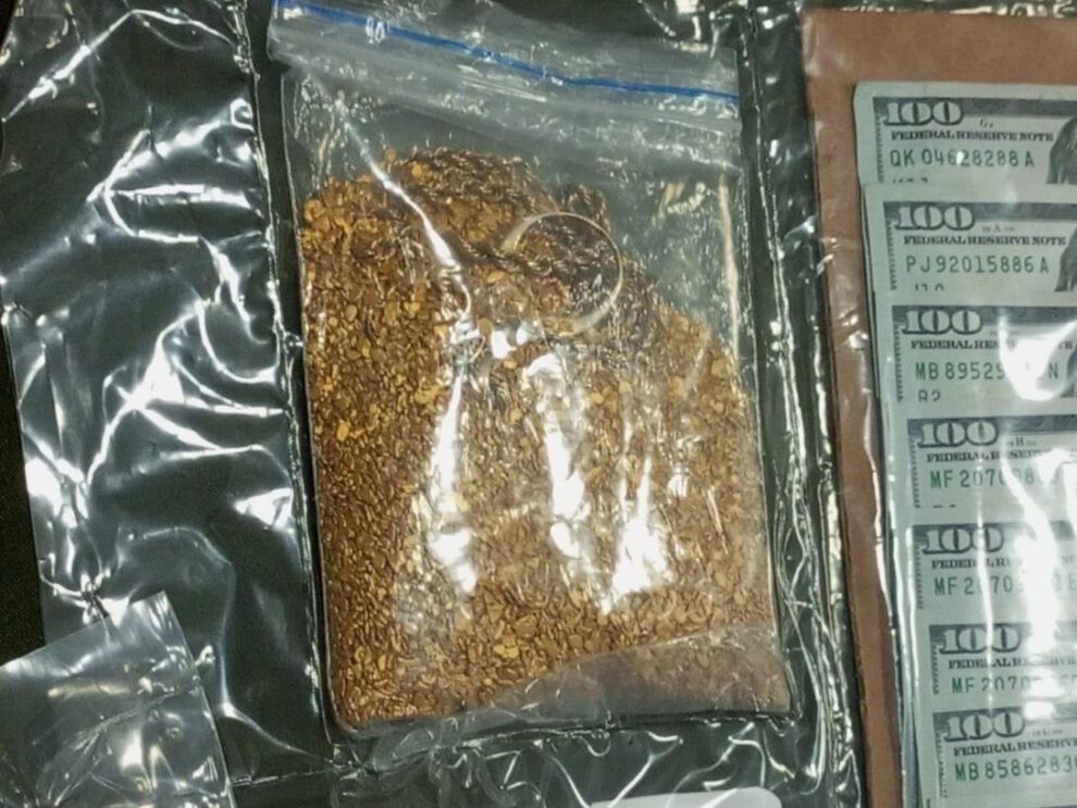 Colombianos que ofrecían vender oro en Santa Cruz