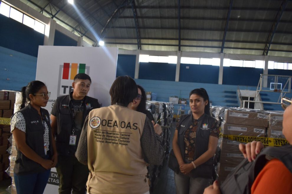 OEA y Unión Europea en balotaje