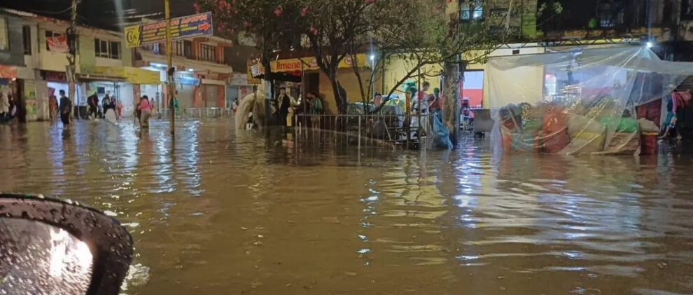 Calles inundadas en Quillacollo