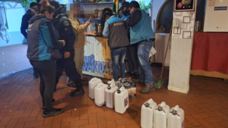 Operativo en La Paz clausura fiesta clandestina y rescatan a menores de edad