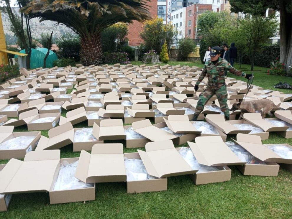 Maletas electorales en el exterior para el balotaje