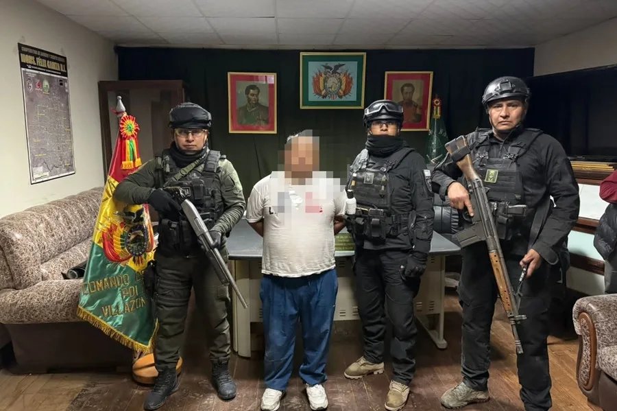 Bolivia entrega a Argentina a peruano investigado por triple asesinato