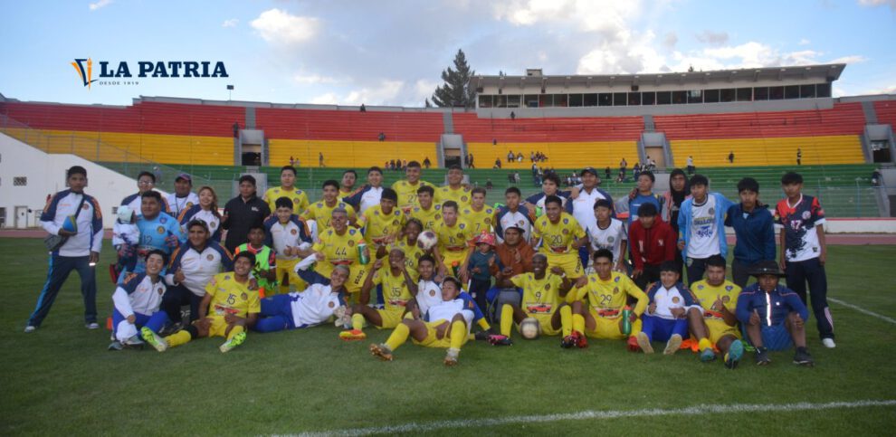 Deportivo Shalon celebra la clasificación a octavos de final