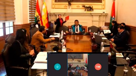 Ley contra parqueos tarifados en La Paz